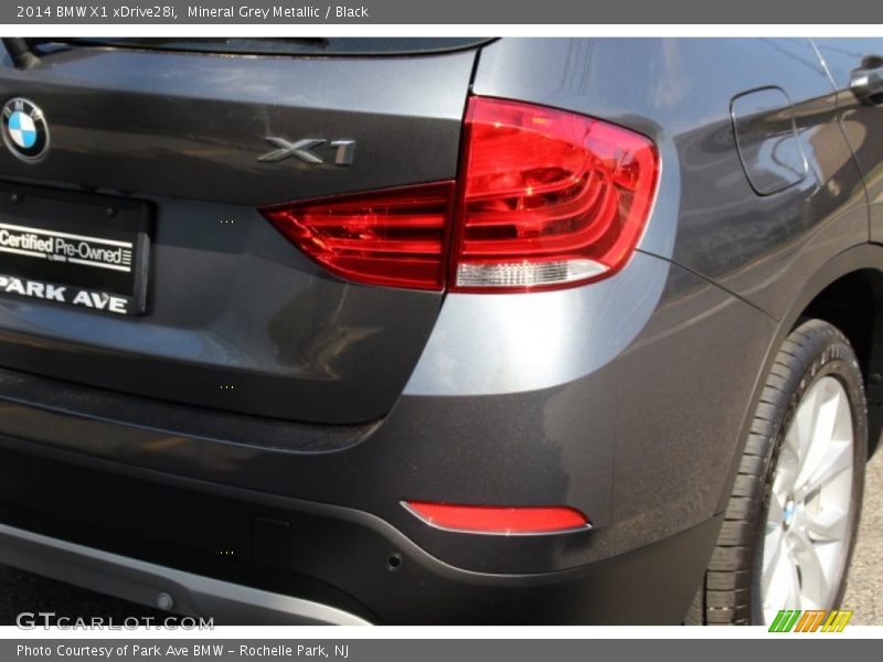 Mineral Grey Metallic / Black 2014 BMW X1 xDrive28i