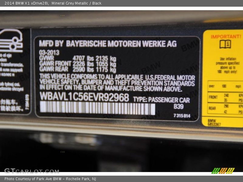 Mineral Grey Metallic / Black 2014 BMW X1 xDrive28i