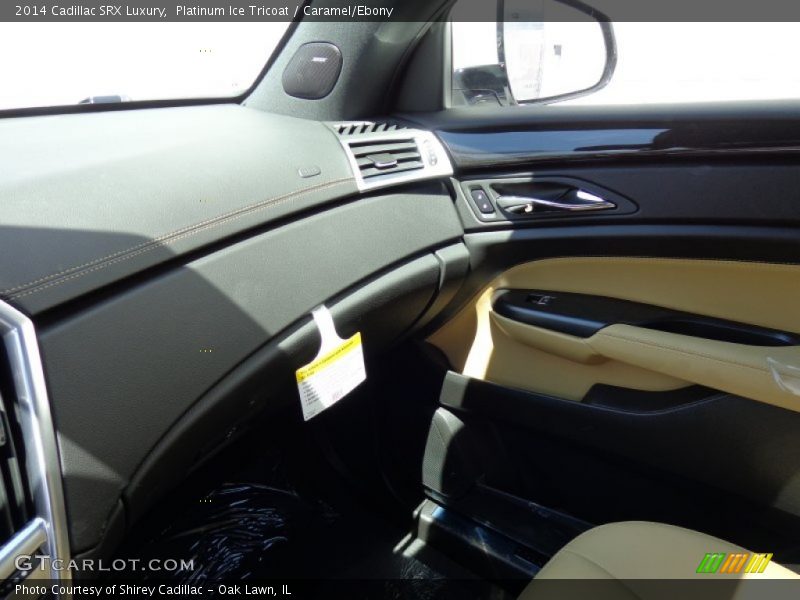 Platinum Ice Tricoat / Caramel/Ebony 2014 Cadillac SRX Luxury