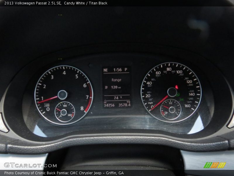 Candy White / Titan Black 2013 Volkswagen Passat 2.5L SE