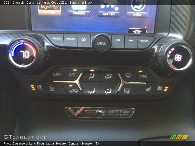 Controls of 2014 Corvette Stingray Coupe Z51