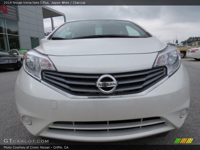 Aspen White / Charcoal 2014 Nissan Versa Note S Plus