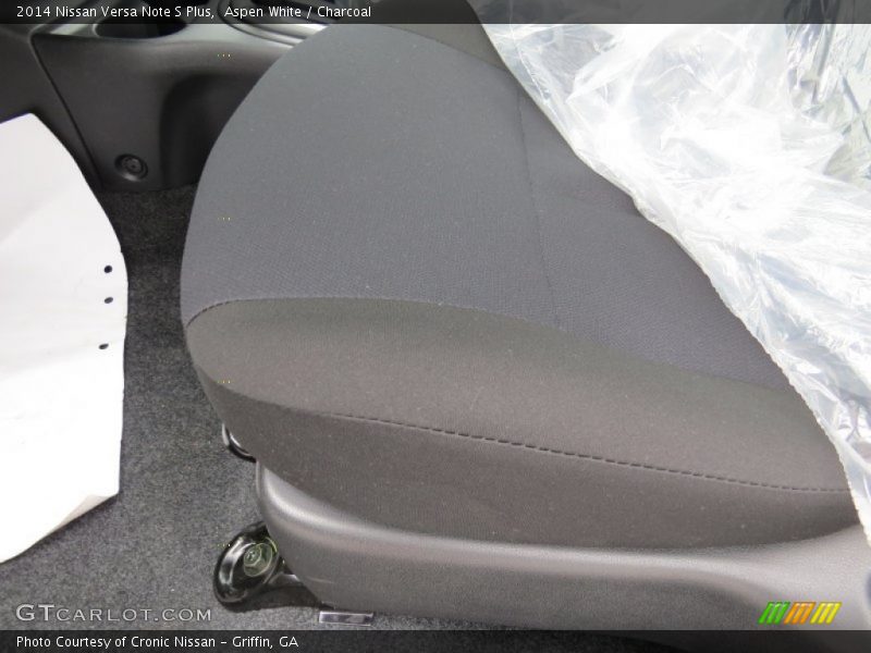 Aspen White / Charcoal 2014 Nissan Versa Note S Plus