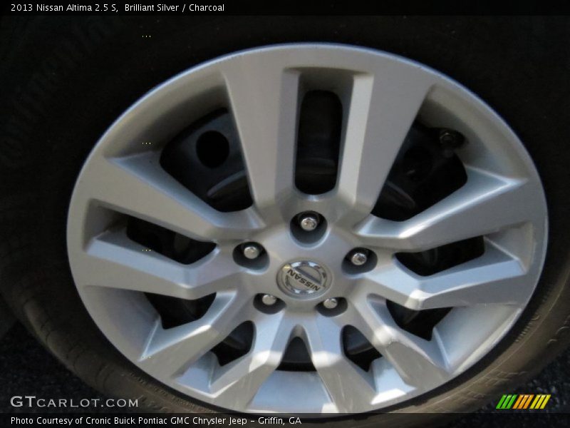 Brilliant Silver / Charcoal 2013 Nissan Altima 2.5 S