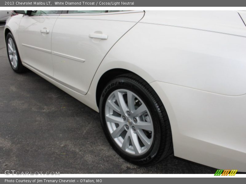 White Diamond Tricoat / Cocoa/Light Neutral 2013 Chevrolet Malibu LT