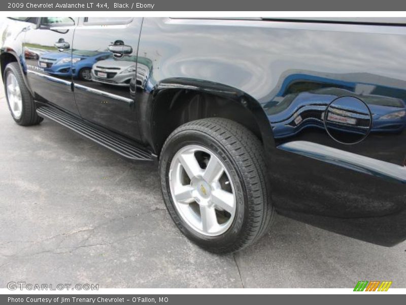 Black / Ebony 2009 Chevrolet Avalanche LT 4x4