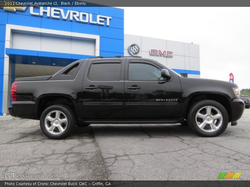 Black / Ebony 2011 Chevrolet Avalanche LS