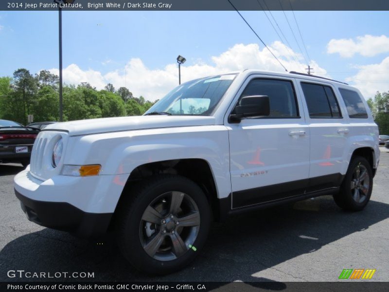Bright White / Dark Slate Gray 2014 Jeep Patriot Latitude