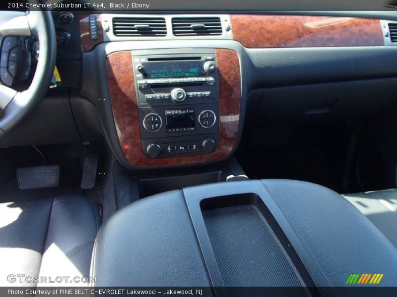 Black / Ebony 2014 Chevrolet Suburban LT 4x4