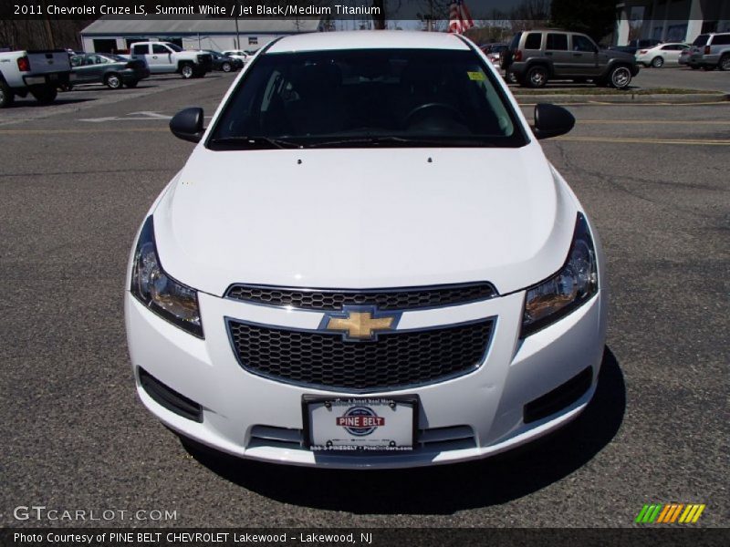 Summit White / Jet Black/Medium Titanium 2011 Chevrolet Cruze LS