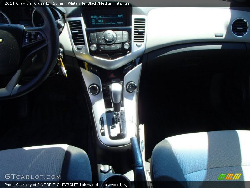 Summit White / Jet Black/Medium Titanium 2011 Chevrolet Cruze LS
