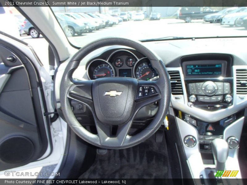 Summit White / Jet Black/Medium Titanium 2011 Chevrolet Cruze LS