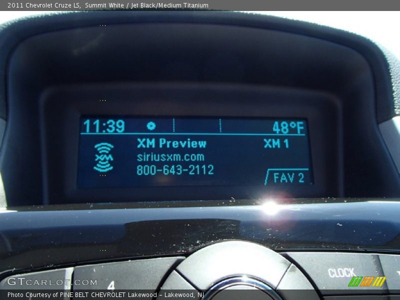 Summit White / Jet Black/Medium Titanium 2011 Chevrolet Cruze LS