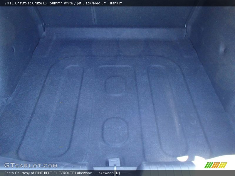 Summit White / Jet Black/Medium Titanium 2011 Chevrolet Cruze LS