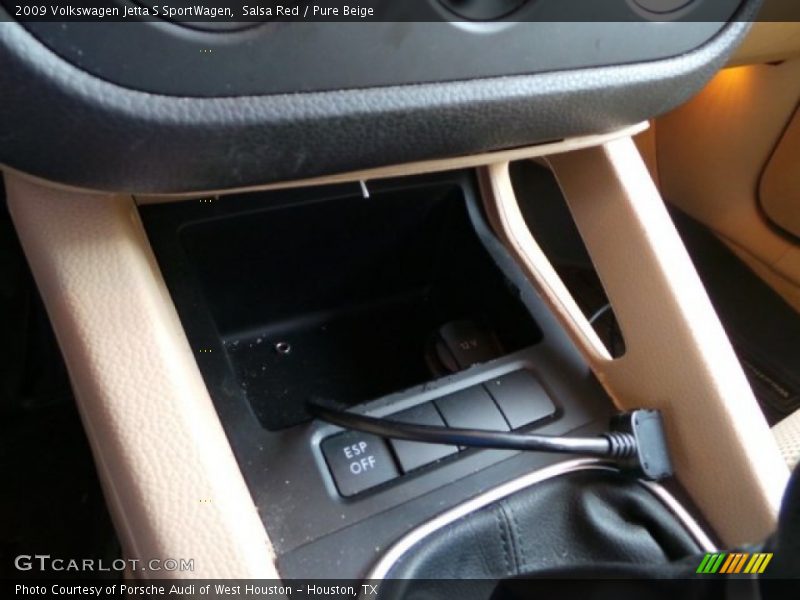 Salsa Red / Pure Beige 2009 Volkswagen Jetta S SportWagen