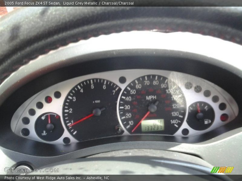 Liquid Grey Metallic / Charcoal/Charcoal 2005 Ford Focus ZX4 ST Sedan