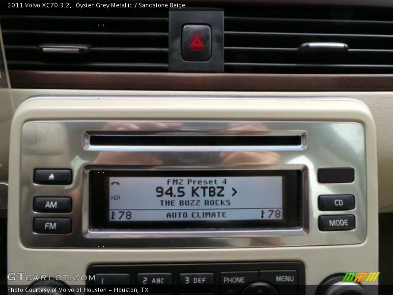 Oyster Grey Metallic / Sandstone Beige 2011 Volvo XC70 3.2