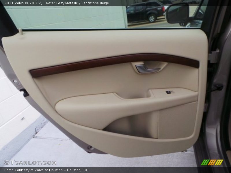 Oyster Grey Metallic / Sandstone Beige 2011 Volvo XC70 3.2