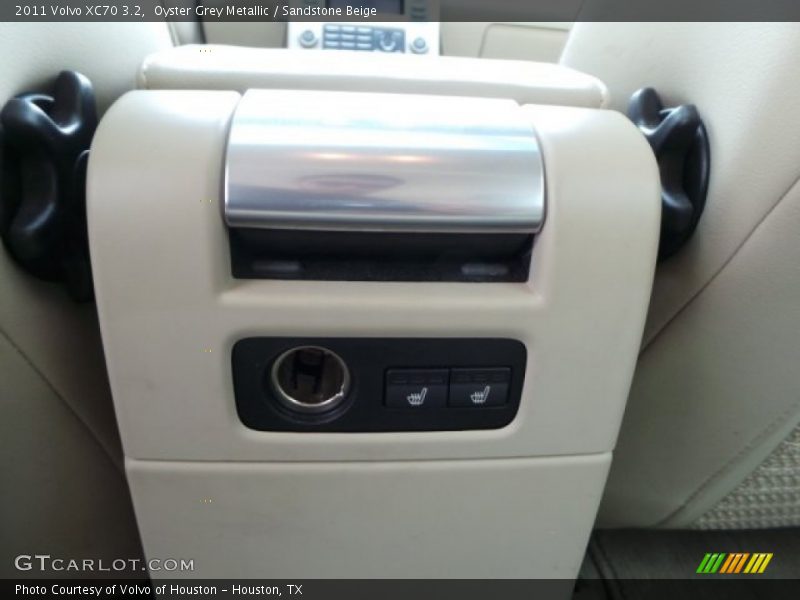 Oyster Grey Metallic / Sandstone Beige 2011 Volvo XC70 3.2