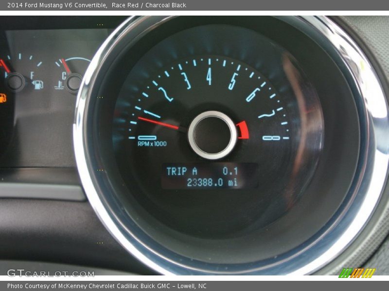 Race Red / Charcoal Black 2014 Ford Mustang V6 Convertible