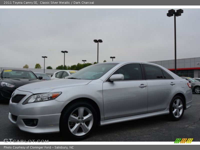 Classic Silver Metallic / Dark Charcoal 2011 Toyota Camry SE