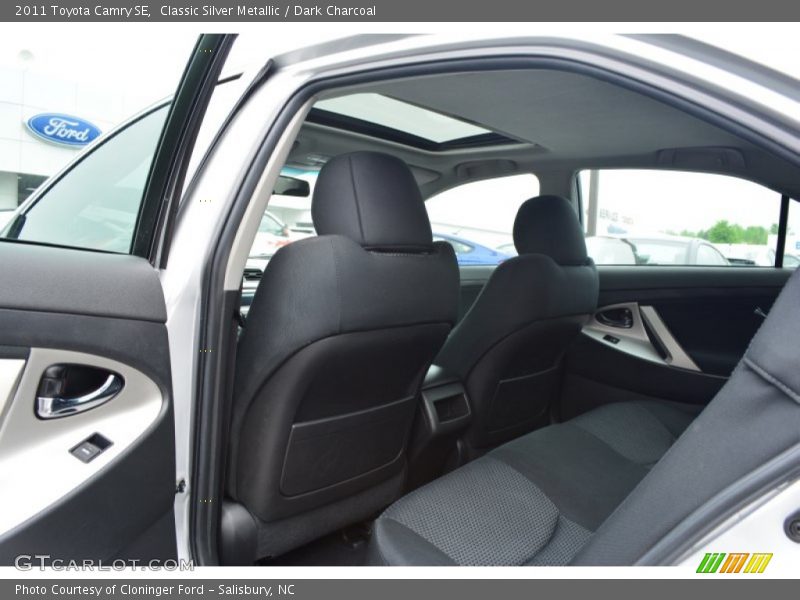 Classic Silver Metallic / Dark Charcoal 2011 Toyota Camry SE