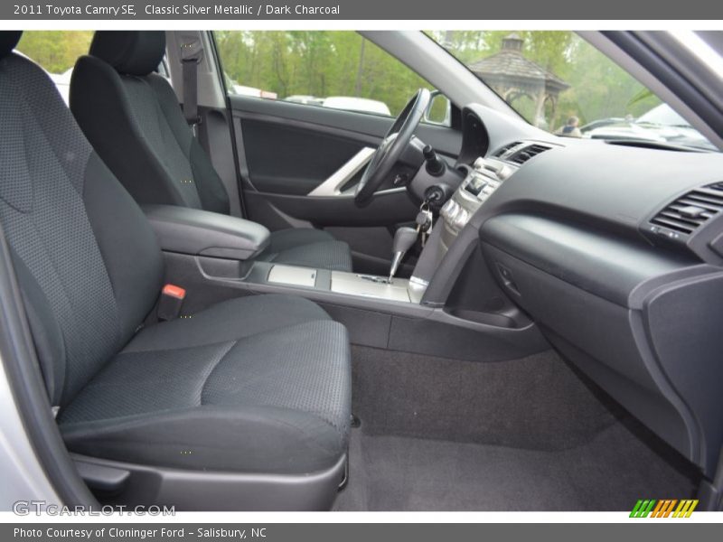 Classic Silver Metallic / Dark Charcoal 2011 Toyota Camry SE