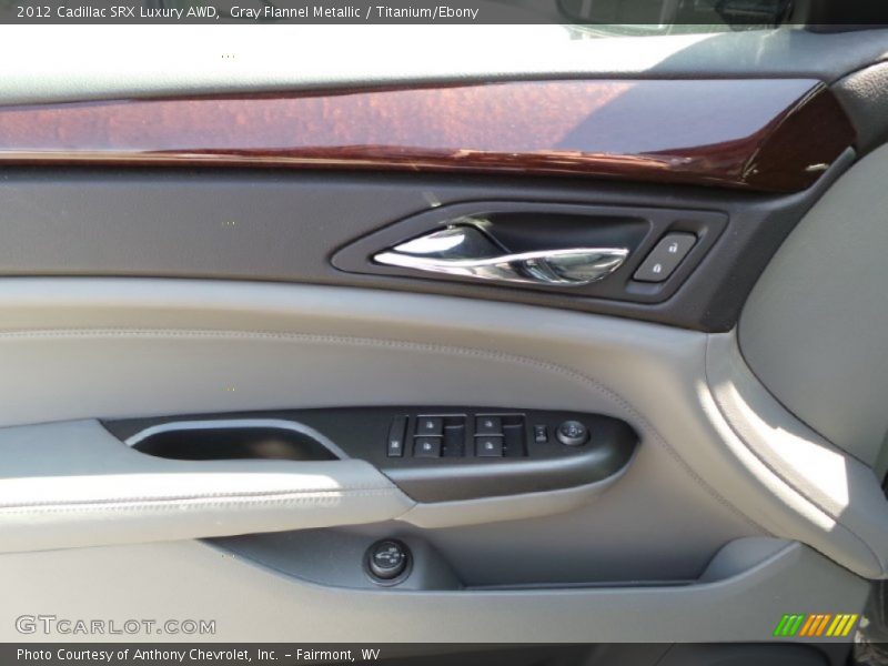 Gray Flannel Metallic / Titanium/Ebony 2012 Cadillac SRX Luxury AWD