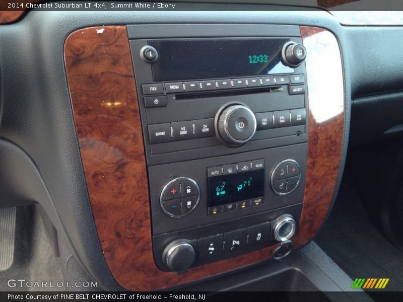 Summit White / Ebony 2014 Chevrolet Suburban LT 4x4