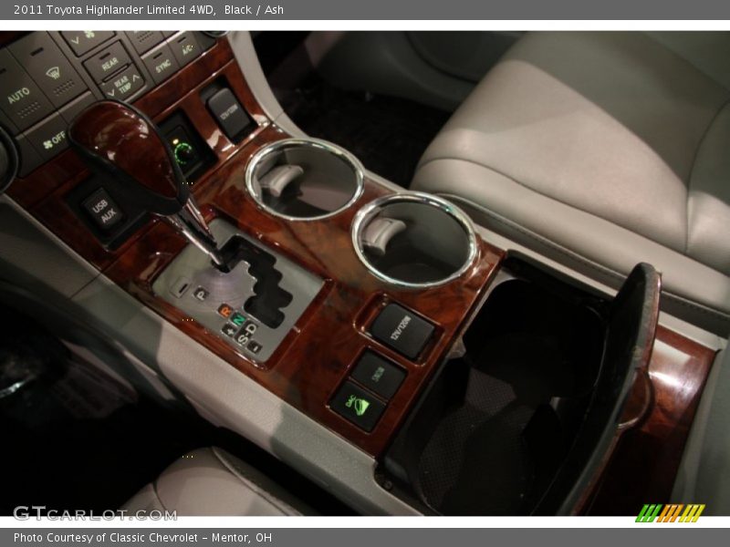 Black / Ash 2011 Toyota Highlander Limited 4WD