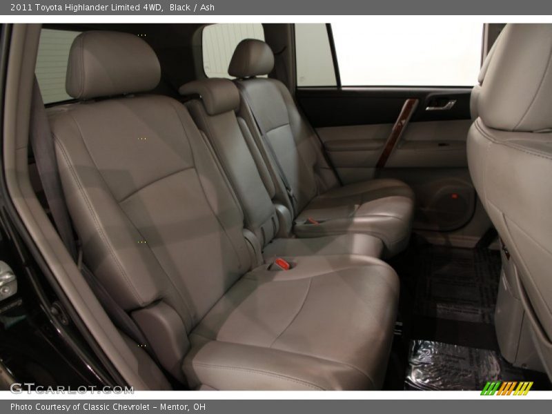 Black / Ash 2011 Toyota Highlander Limited 4WD
