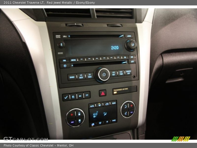Red Jewel Metallic / Ebony/Ebony 2011 Chevrolet Traverse LT