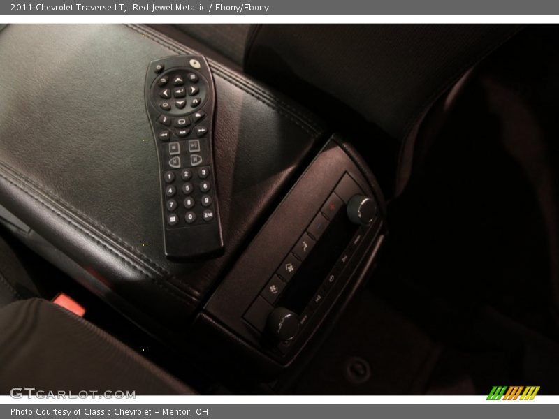 Red Jewel Metallic / Ebony/Ebony 2011 Chevrolet Traverse LT