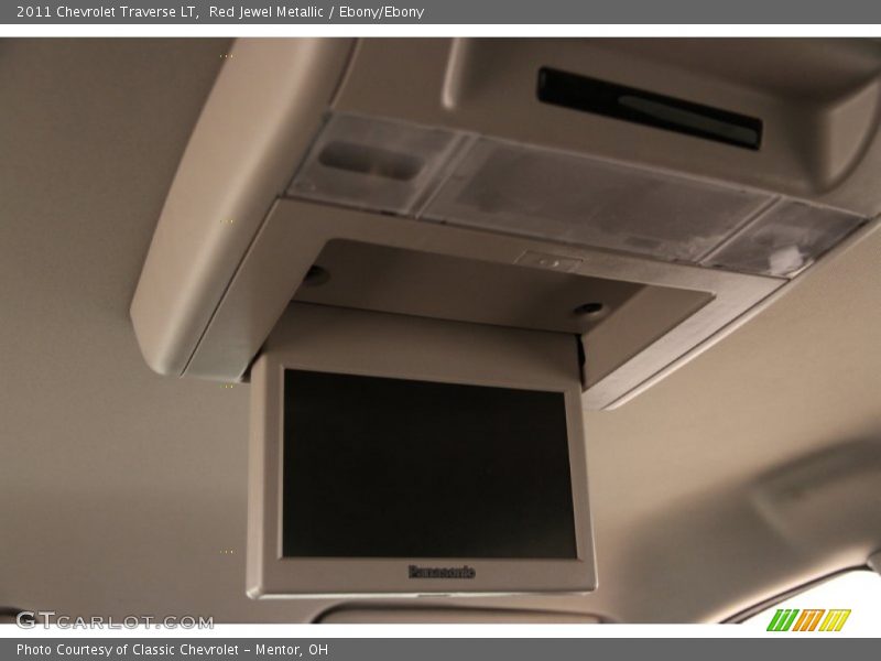 Red Jewel Metallic / Ebony/Ebony 2011 Chevrolet Traverse LT