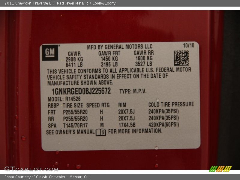 Red Jewel Metallic / Ebony/Ebony 2011 Chevrolet Traverse LT