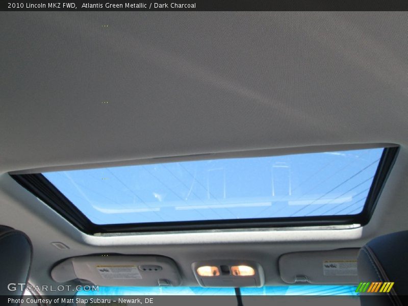 Atlantis Green Metallic / Dark Charcoal 2010 Lincoln MKZ FWD