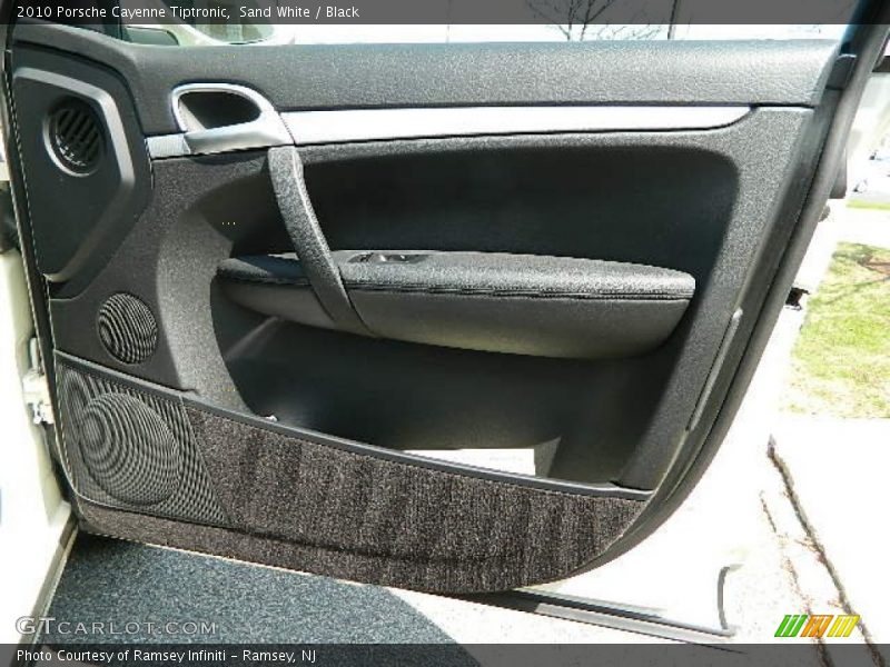 Sand White / Black 2010 Porsche Cayenne Tiptronic