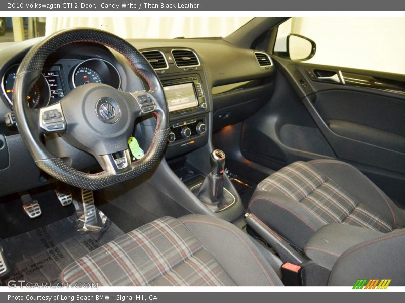 Candy White / Titan Black Leather 2010 Volkswagen GTI 2 Door