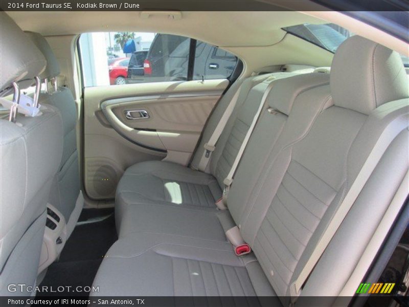 Kodiak Brown / Dune 2014 Ford Taurus SE