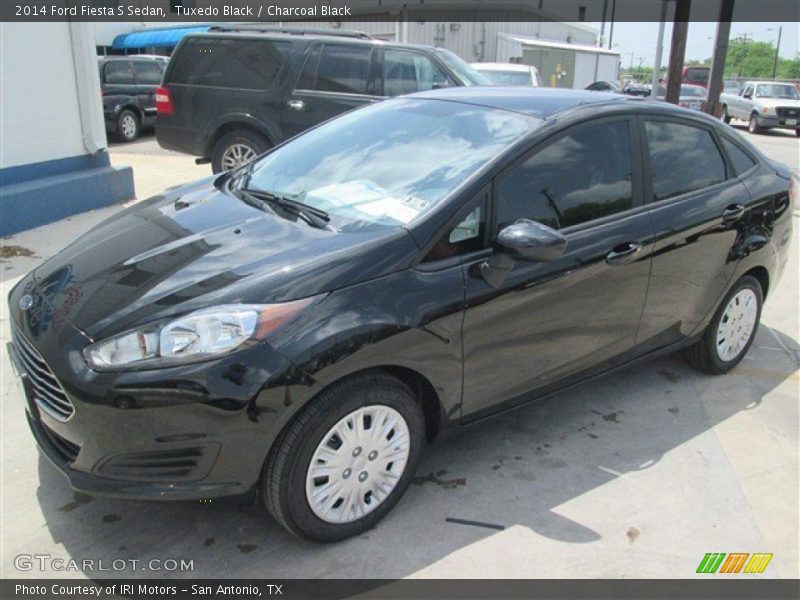 Tuxedo Black / Charcoal Black 2014 Ford Fiesta S Sedan