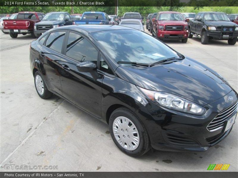 Tuxedo Black / Charcoal Black 2014 Ford Fiesta S Sedan