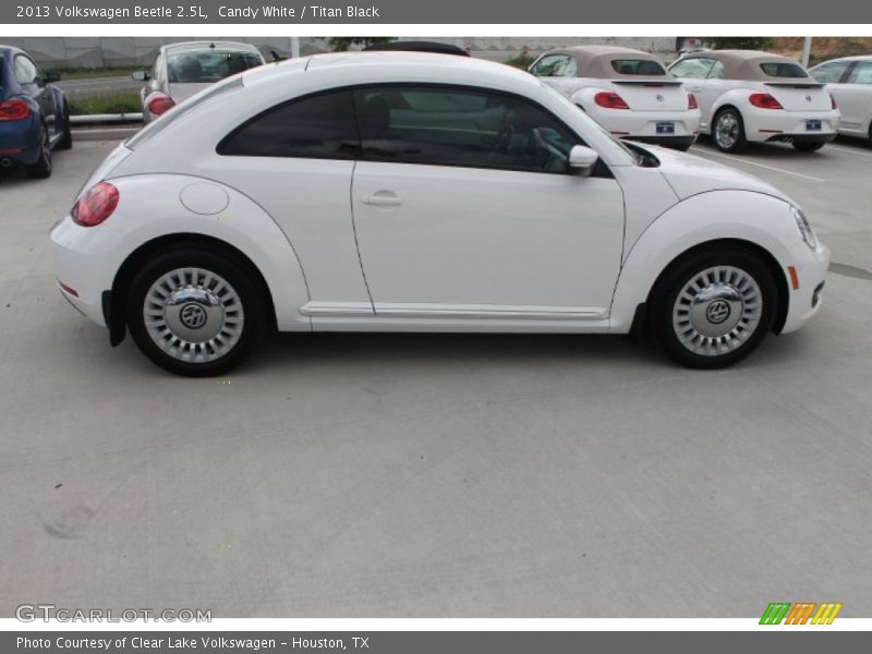 Candy White / Titan Black 2013 Volkswagen Beetle 2.5L