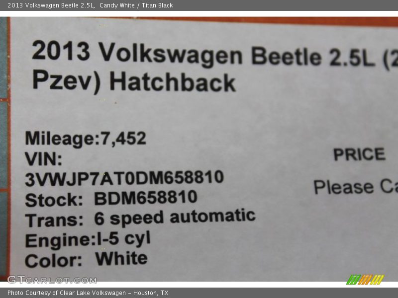 Candy White / Titan Black 2013 Volkswagen Beetle 2.5L