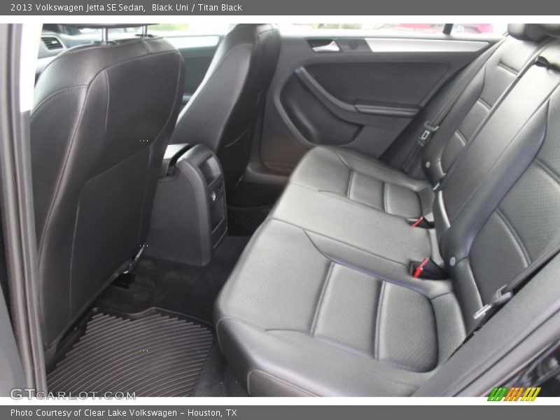 Black Uni / Titan Black 2013 Volkswagen Jetta SE Sedan