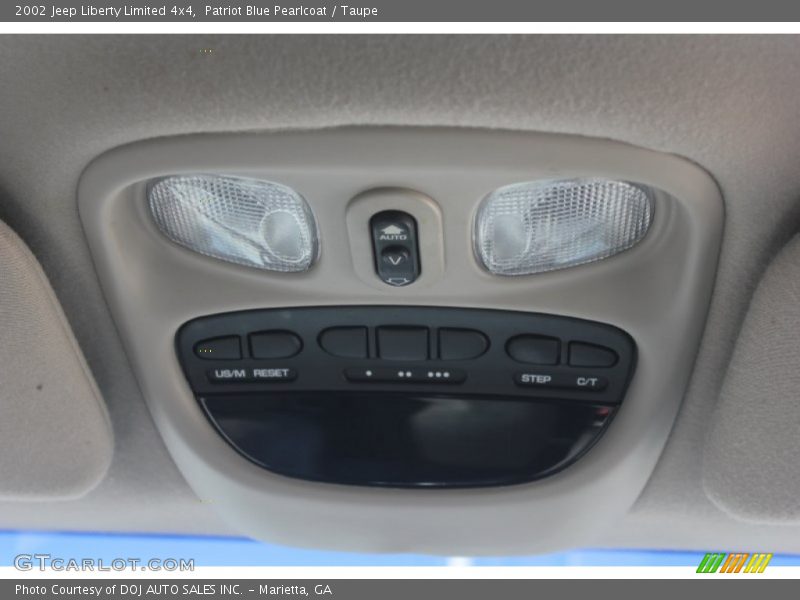 Patriot Blue Pearlcoat / Taupe 2002 Jeep Liberty Limited 4x4