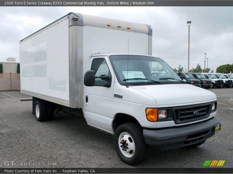 Oxford White / Medium Flint 2006 Ford E Series Cutaway E350 Commercial Moving Van