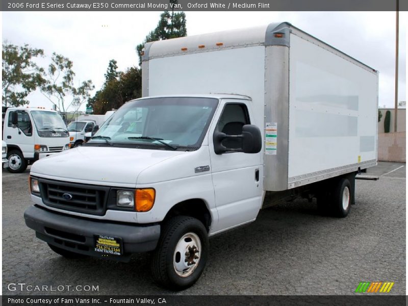 Oxford White / Medium Flint 2006 Ford E Series Cutaway E350 Commercial Moving Van