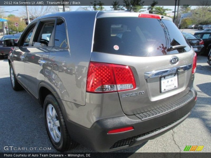 Titanium Silver / Black 2012 Kia Sorento LX AWD