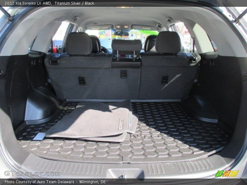 Titanium Silver / Black 2012 Kia Sorento LX AWD