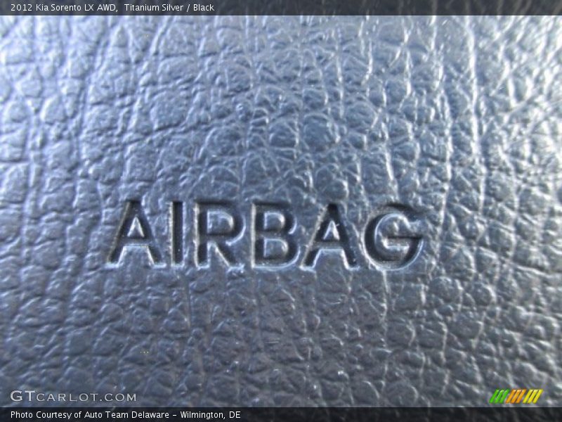 Titanium Silver / Black 2012 Kia Sorento LX AWD